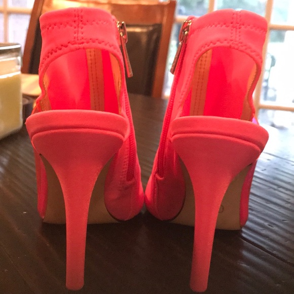 BARBIE VIBES! 😊 JESSICA SIMPSON BUBBLEGUM PINK HEELS. Size 6. - Picture 3 of 11